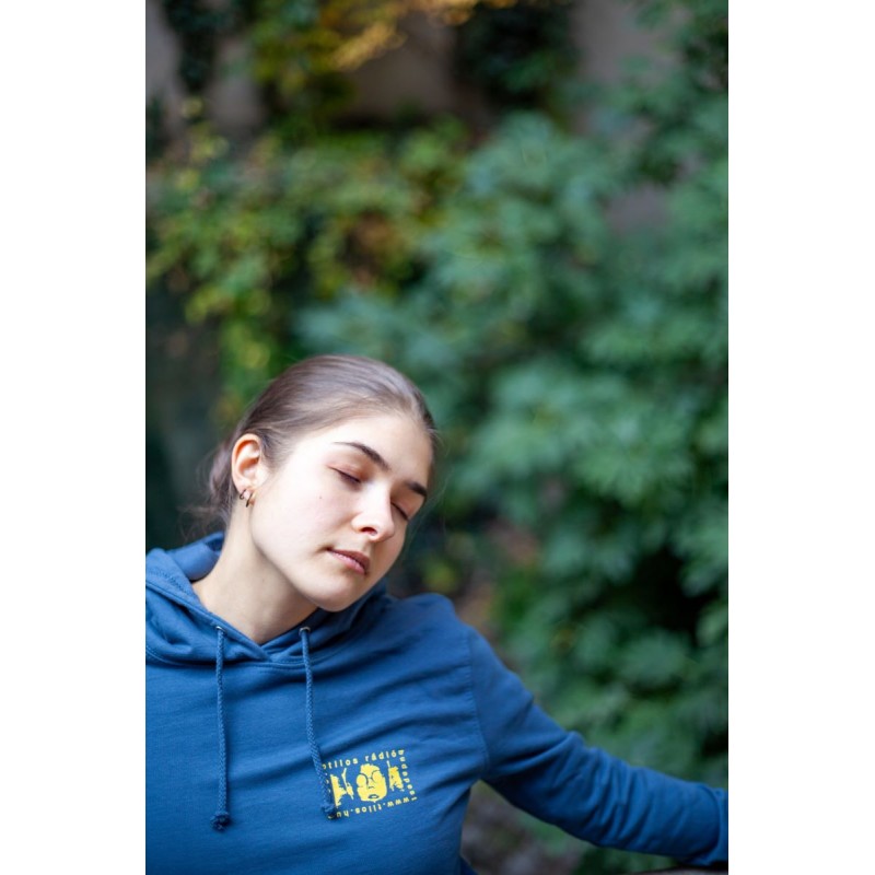 Kenguruzsebes kapucnis pulcsi - Klasszik