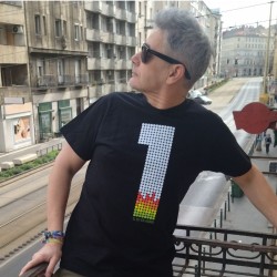 Egyszázalék póló_fekete